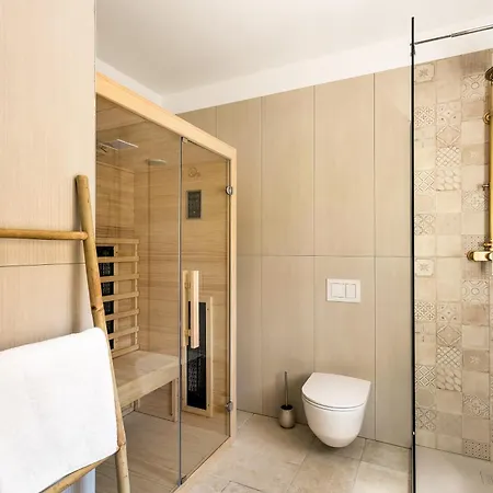 Pinaza B - Luxury With Private & Sunset Views